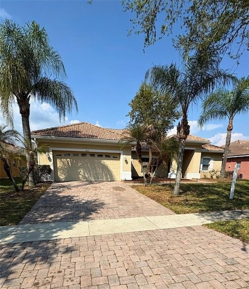 3637 Weatherfield Dr, Unit 14 in Kissimmee, FL - Foto de edificio - Building Photo