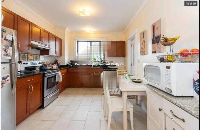 property at 27 Glenville Ave