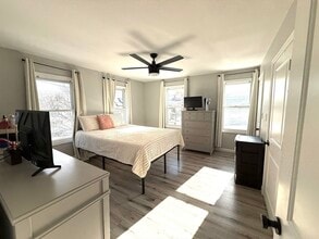 34 Jefferson St in Milford, MA - Building Photo - Building Photo