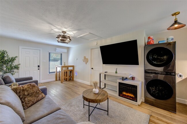 3201 Westridge St in Houston, TX - Building Photo - Building Photo