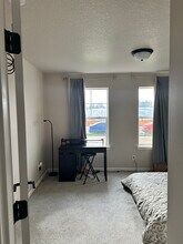 6992 SE Frasier Ln in Hillsboro, OR - Foto de edificio - Building Photo