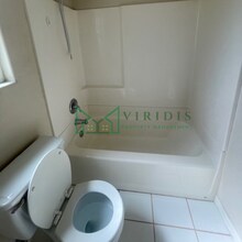 6805 Lafayette Way in Bakersfield, CA - Building Photo - Building Photo