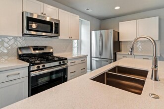 48 Aston Row Ln in Columbus, OH - Building Photo - Building Photo
