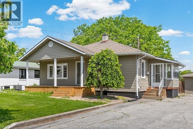 76 TEXAS in Amherstburg, ON - Building Photo - Building Photo