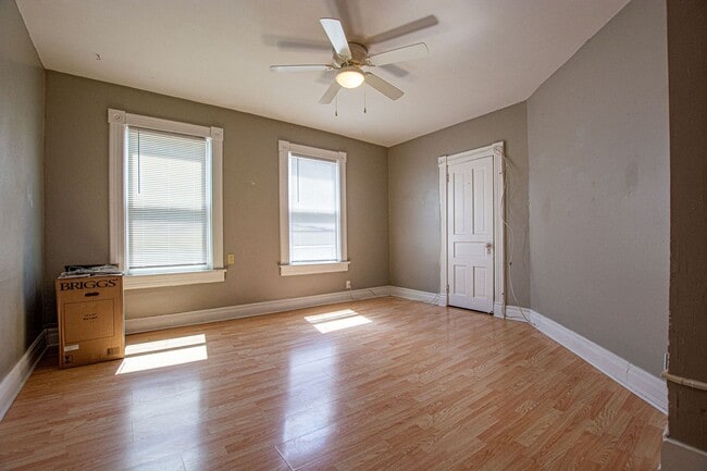 property at 1113 S 30th Ave