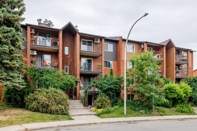 3521 Charles-Daoust Rue