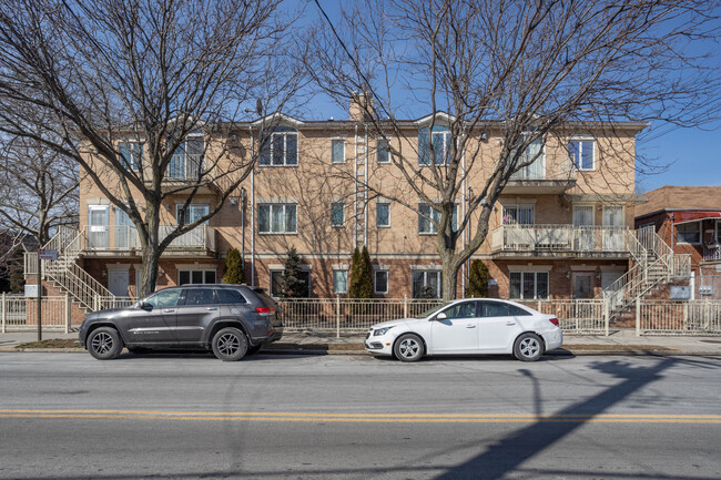 8856 26th Ave in Brooklyn, NY - Foto de edificio - Building Photo