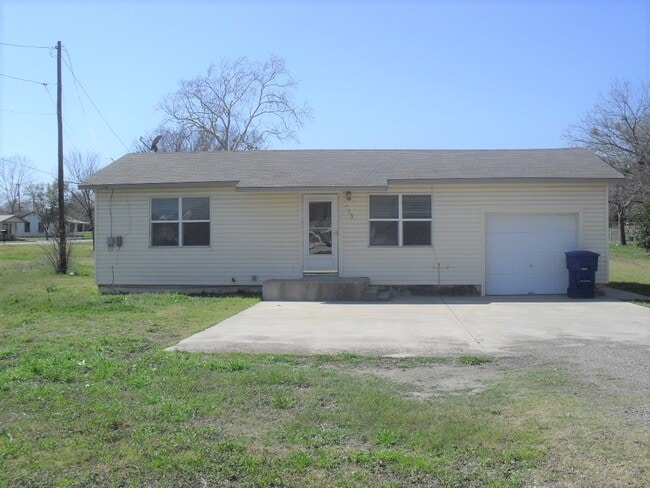 property at 703 N 1st St