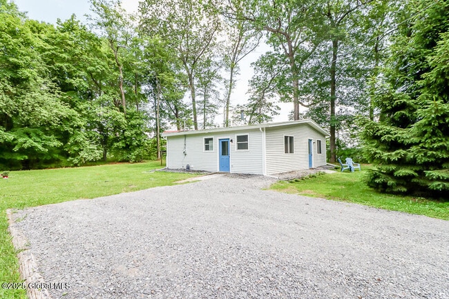 58 Orinsekwa Rd in Valatie, NY - Building Photo - Building Photo