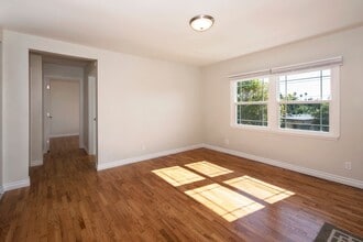 24 N Salinas St in Santa Barbara, CA - Building Photo - Building Photo