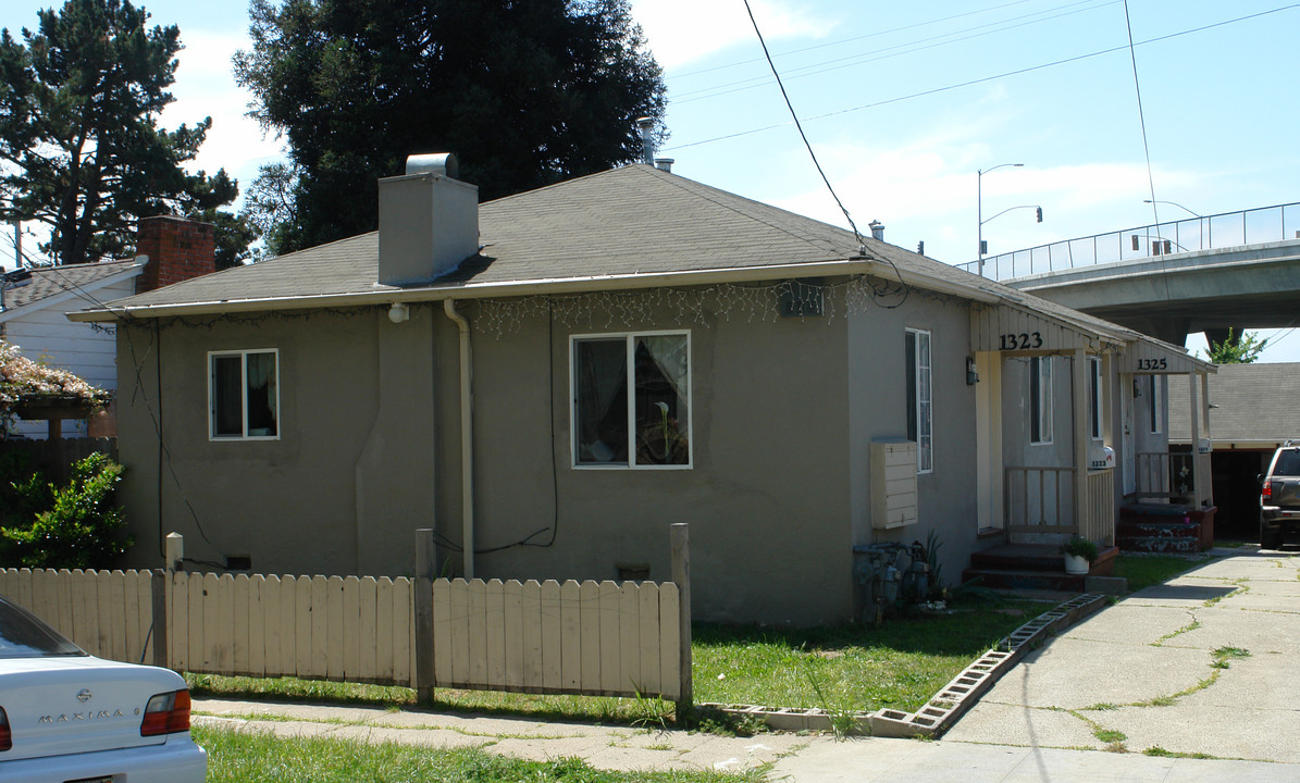 1323-1325 Monterey St in Richmond, CA - Building Photo