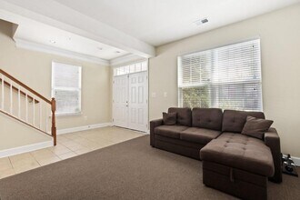 8014 Endzone Way in Hyattsville, MD - Building Photo - Building Photo