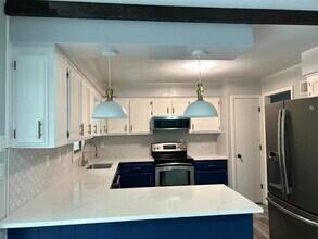 11203 NW 58th St in Kansas City, MO - Building Photo - Building Photo