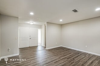 1342 Springdale Dr in Jackson, MS - Building Photo - Building Photo