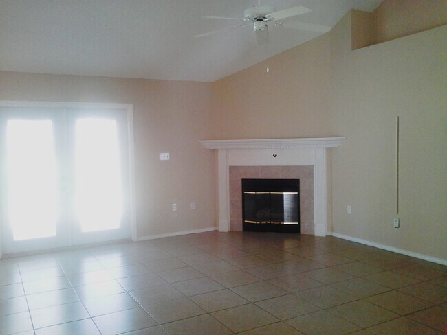 369 Riverchase Blvd in Crestview, FL - Building Photo - Building Photo