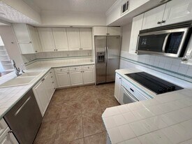 349 NE 31st St in Boca Raton, FL - Building Photo
