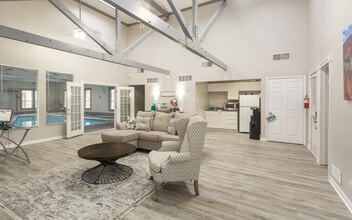 Canyon Apartments in Lubbock, TX - Foto de edificio - Building Photo