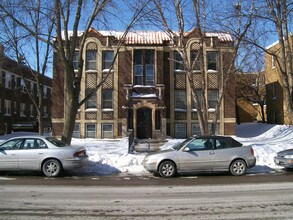 3526 S Grand Ave in Minneapolis, MN - Foto de edificio - Building Photo