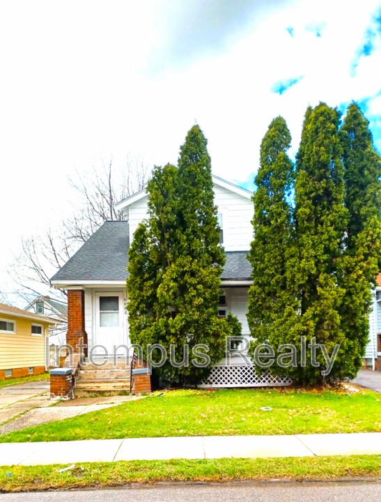 3346 E 146th St in Cleveland, OH - Building Photo