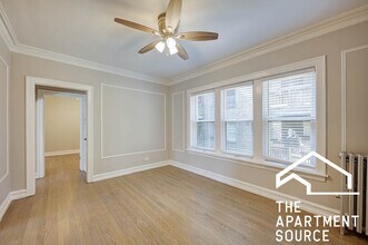 1352 W Carmen Ave, Unit 3S in Chicago, IL - Foto de edificio - Building Photo
