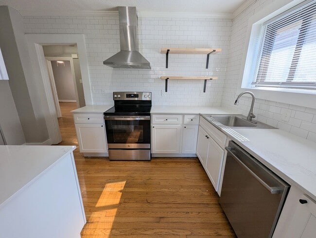 property at 7145 Tulane Ave