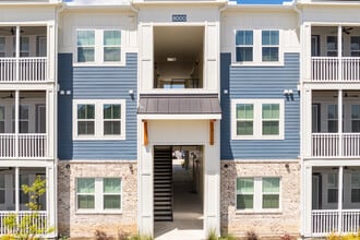 Waterleaf at Foxbank in Moncks Corner, SC - Foto de edificio - Building Photo