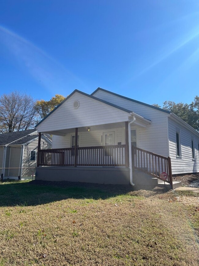 property at 1320 Marne St