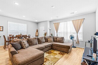 12631 Taymouth Manor Dr in Atascocita, TX - Building Photo - Building Photo