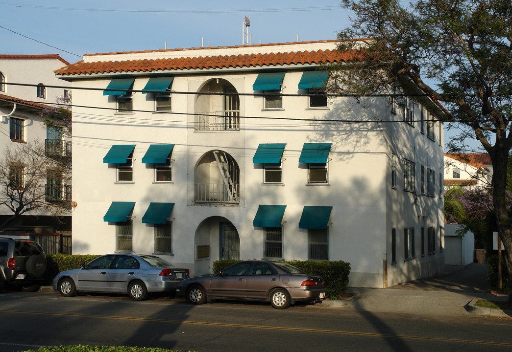 109 W Anapamu St in Santa Barbara, CA - Building Photo