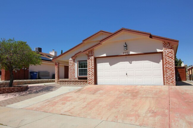 4517 Loma Canada Ct in El Paso, TX - Building Photo - Building Photo