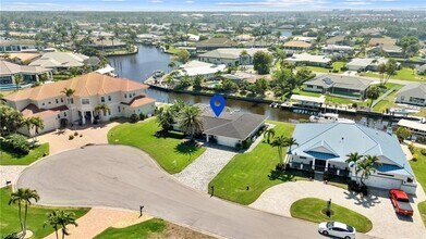 858 Hatchee Vista Ln in Ft. Myers, FL - Foto de edificio - Building Photo