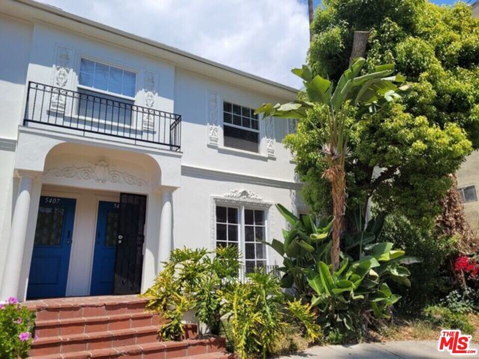 5405 Russell Ave in Los Angeles, CA - Building Photo