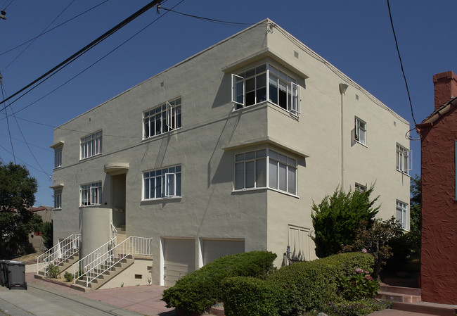 154 Frisbie St in Oakland, CA - Building Photo - Building Photo