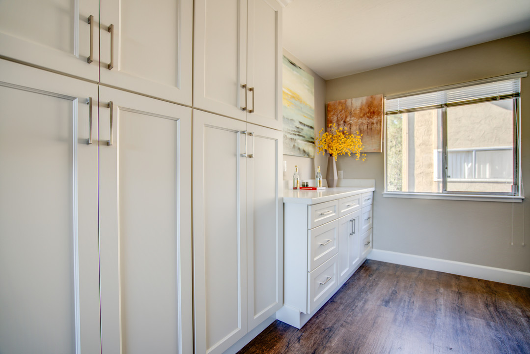 Hillside Terrace in Walnut Creek, CA - Building Photo