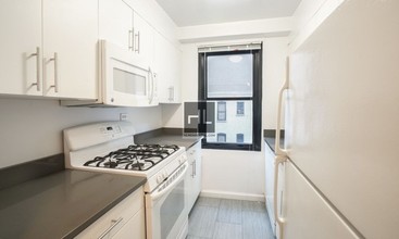 330 W 58th St-Unit -11B in New York, NY - Foto de edificio - Building Photo