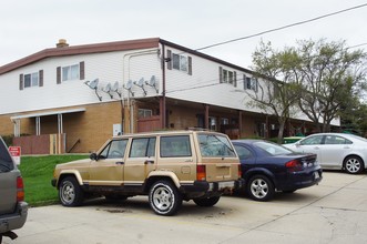 1601 Nicholson Ave in South Milwaukee, WI - Building Photo - Building Photo