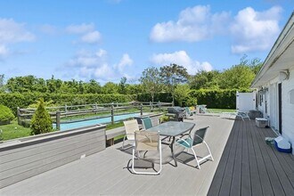 59 Wiltshire St in Southampton, NY - Building Photo - Building Photo