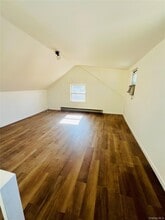 111 N 3rd St in New Hyde Park, NY - Building Photo - Building Photo