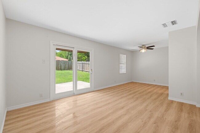 3422 Quakertown Dr in San Antonio, TX - Building Photo - Building Photo