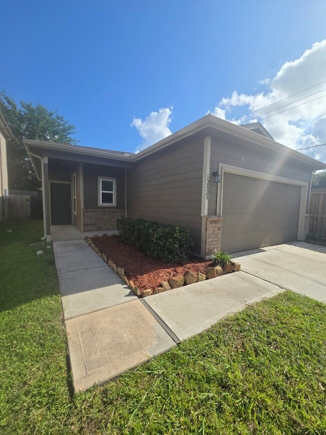 property at 12823 Clearcroft St