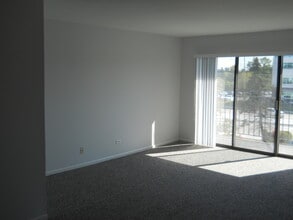 104 Steeple Dr in Buffalo Grove, IL - Building Photo - Building Photo