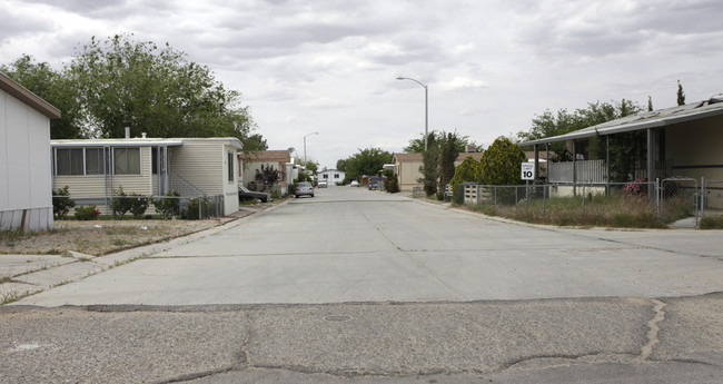 Capri Mobile Home Park in Adelanto, CA - Building Photo - Building Photo