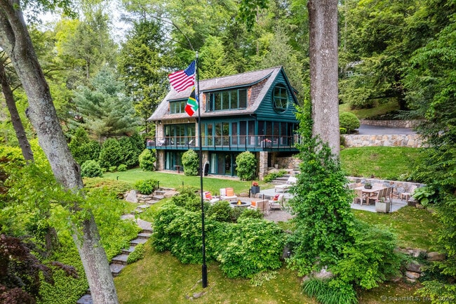 property at 21 Echo Dr
