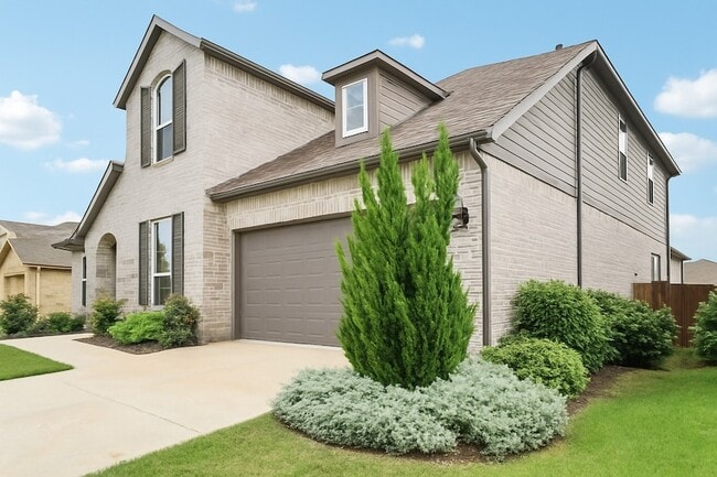 property at 1329 Stoneleigh Pl