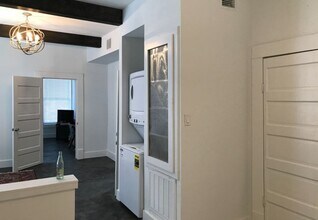 2113 Decatur St in Houston, TX - Building Photo - Building Photo