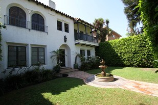 1437 S Holt Ave, Unit 1437 1/2 in Los Angeles, CA - Building Photo