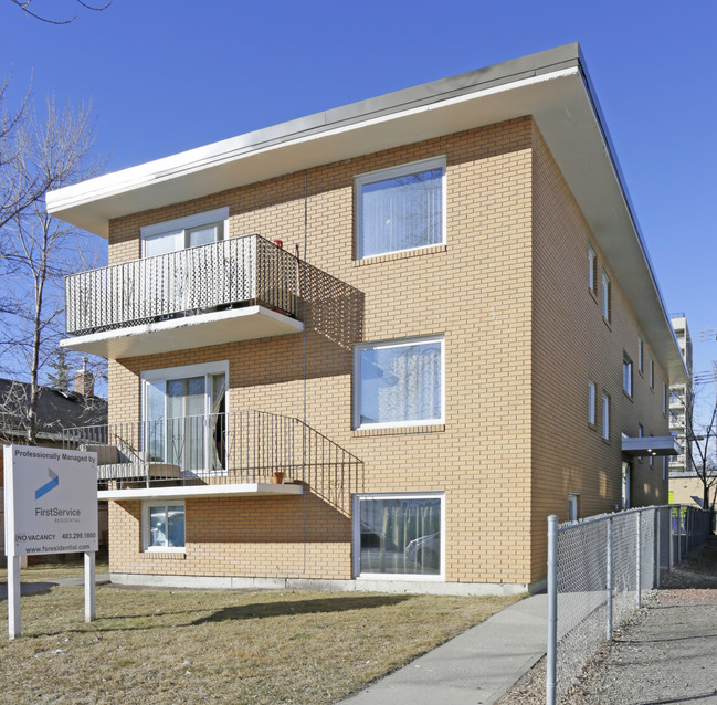 335 9a St NW in Calgary, AB - Building Photo - Building Photo