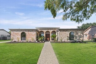 5634 Jason St in Houston, TX - Building Photo