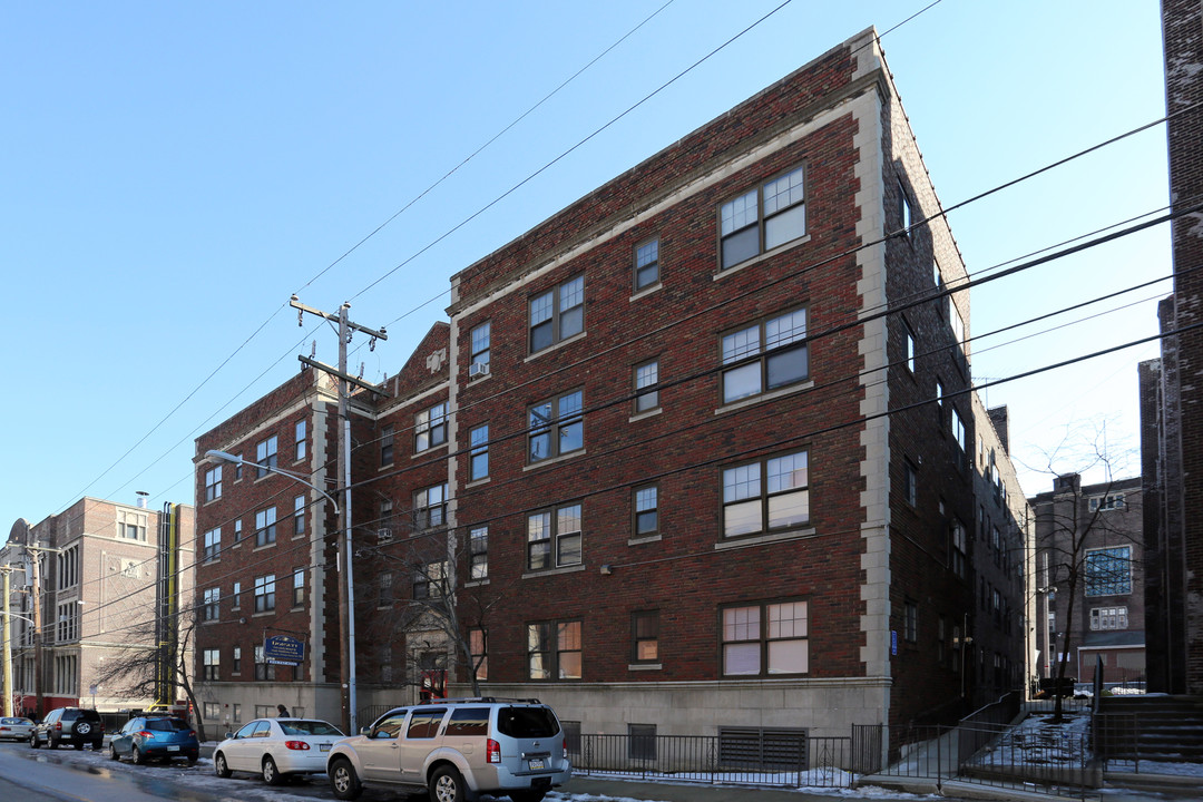 Dorset Court Apartments in Philadelphia, PA - Building Photo