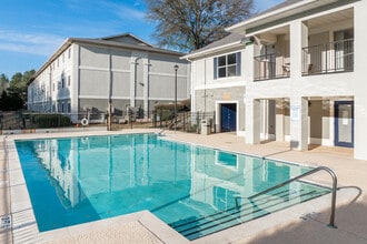 Park View Apartments in Covington, GA - Building Photo - Building Photo